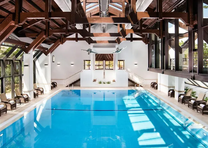 Pine Cliffs Ocean Suites, A Luxury Collection Resort & Spa, Algarve